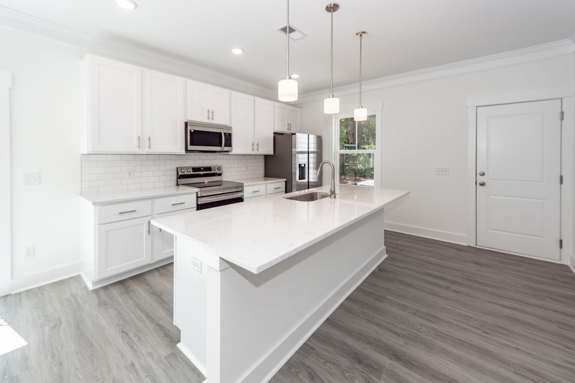 1413 Iroquois Street Photo 12