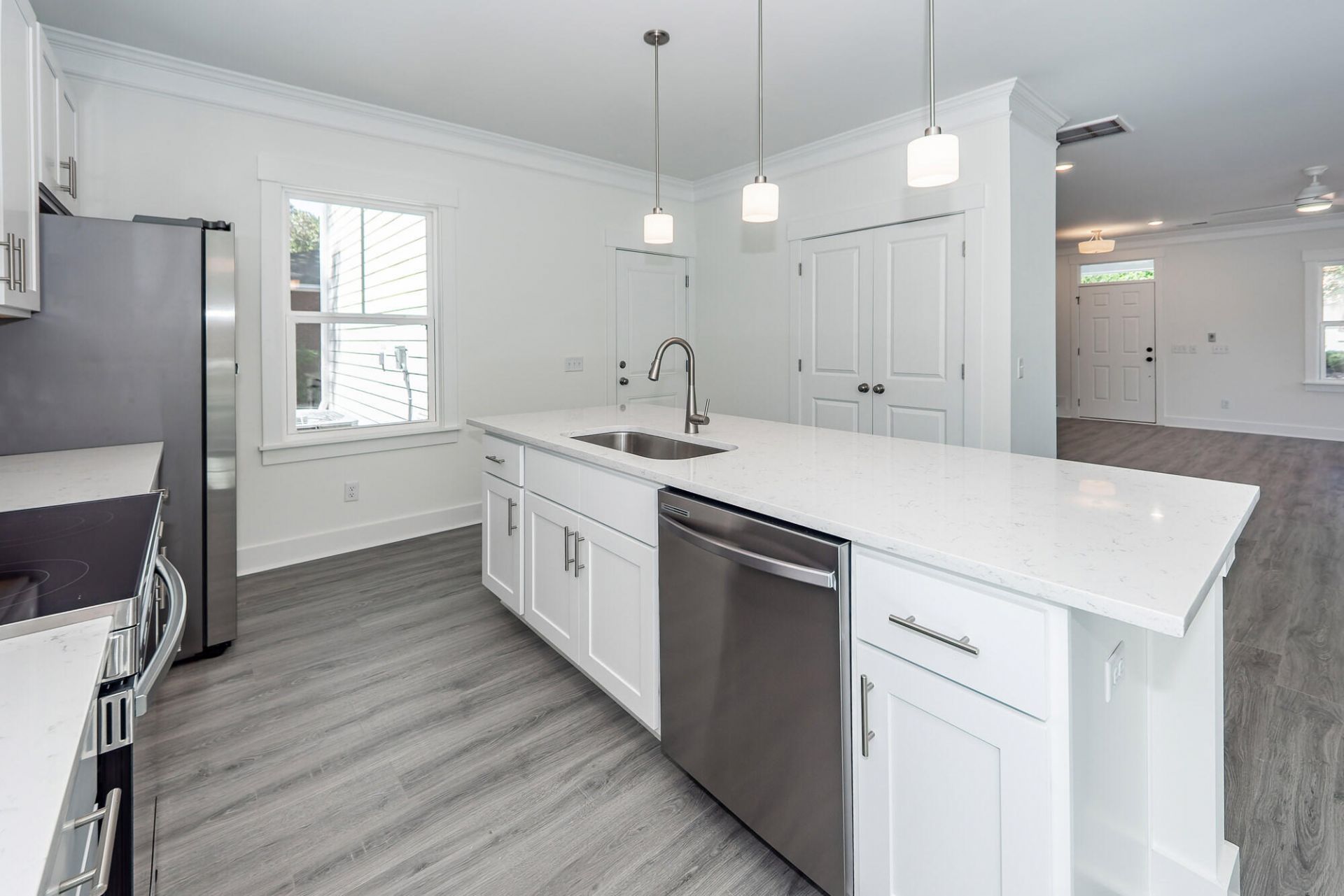 1413 Iroquois Street Photo 14