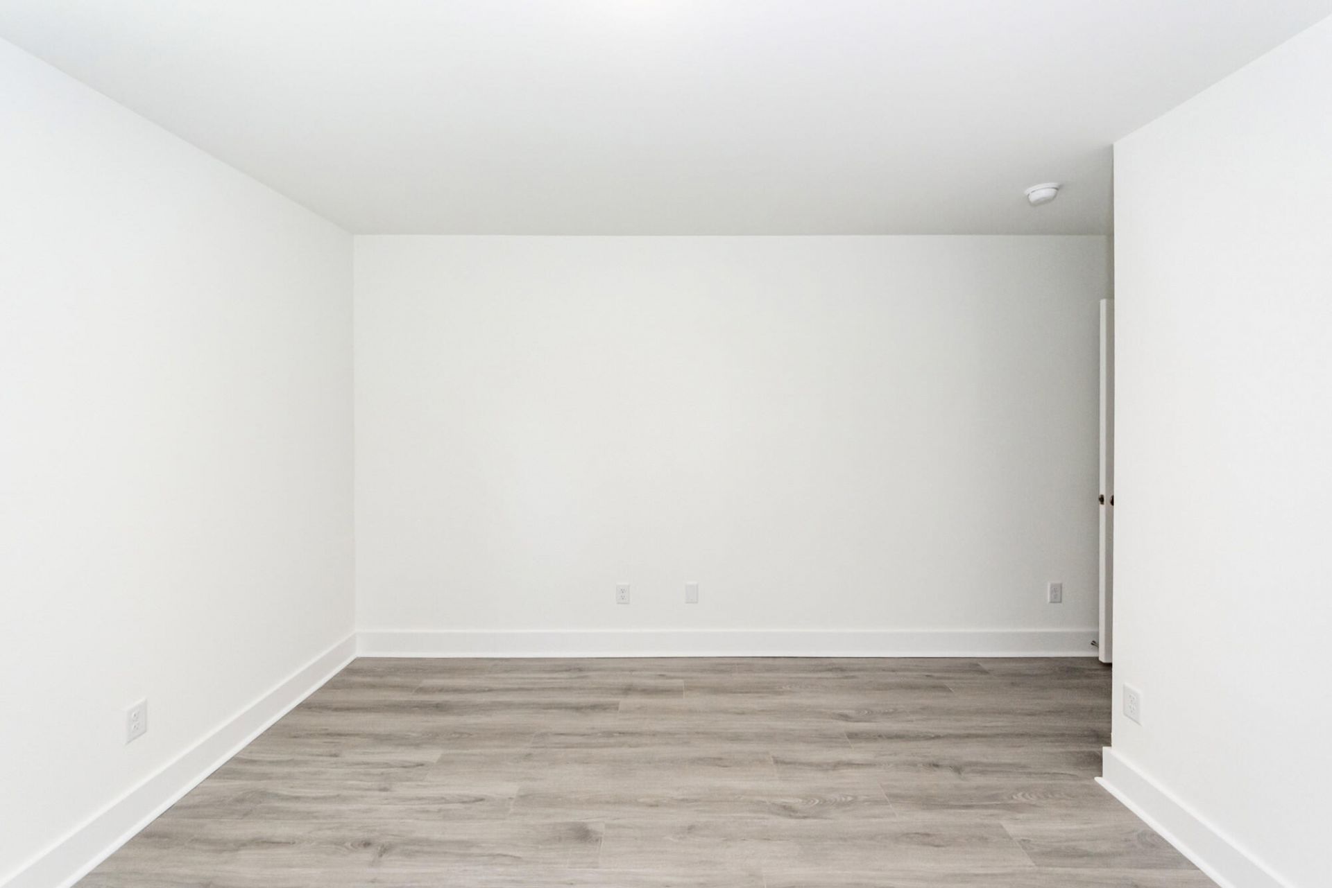 1413 Iroquois Street Photo 35