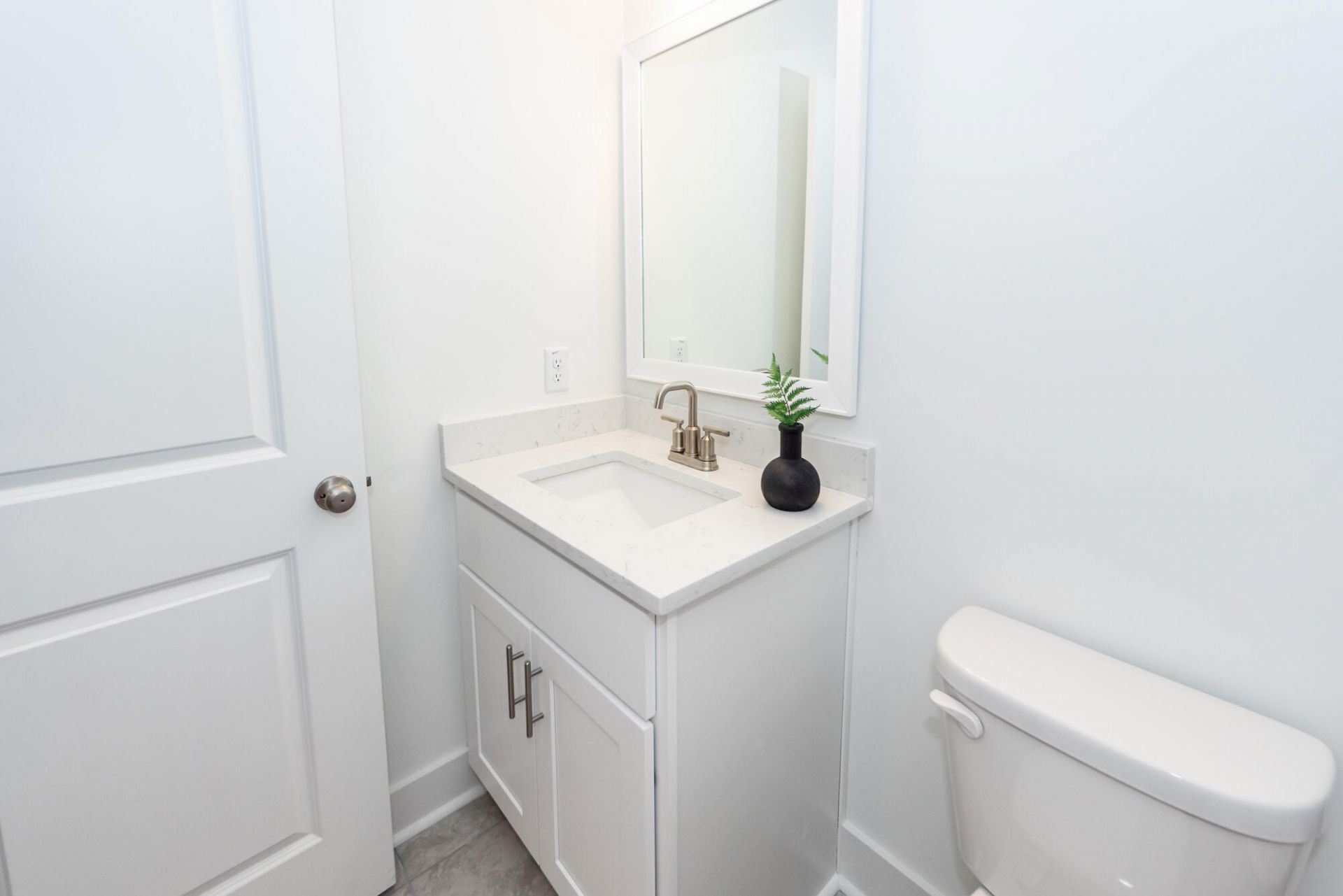 1413 Iroquois Street Photo 38