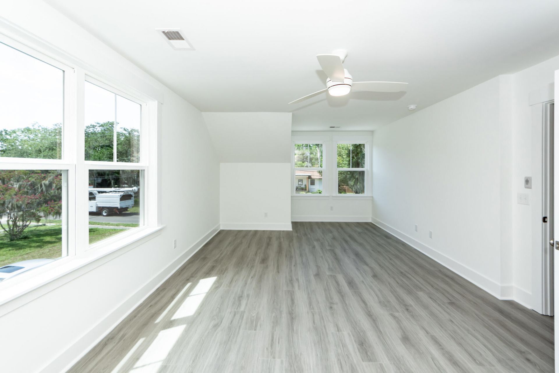 1413 Iroquois Street Photo 40