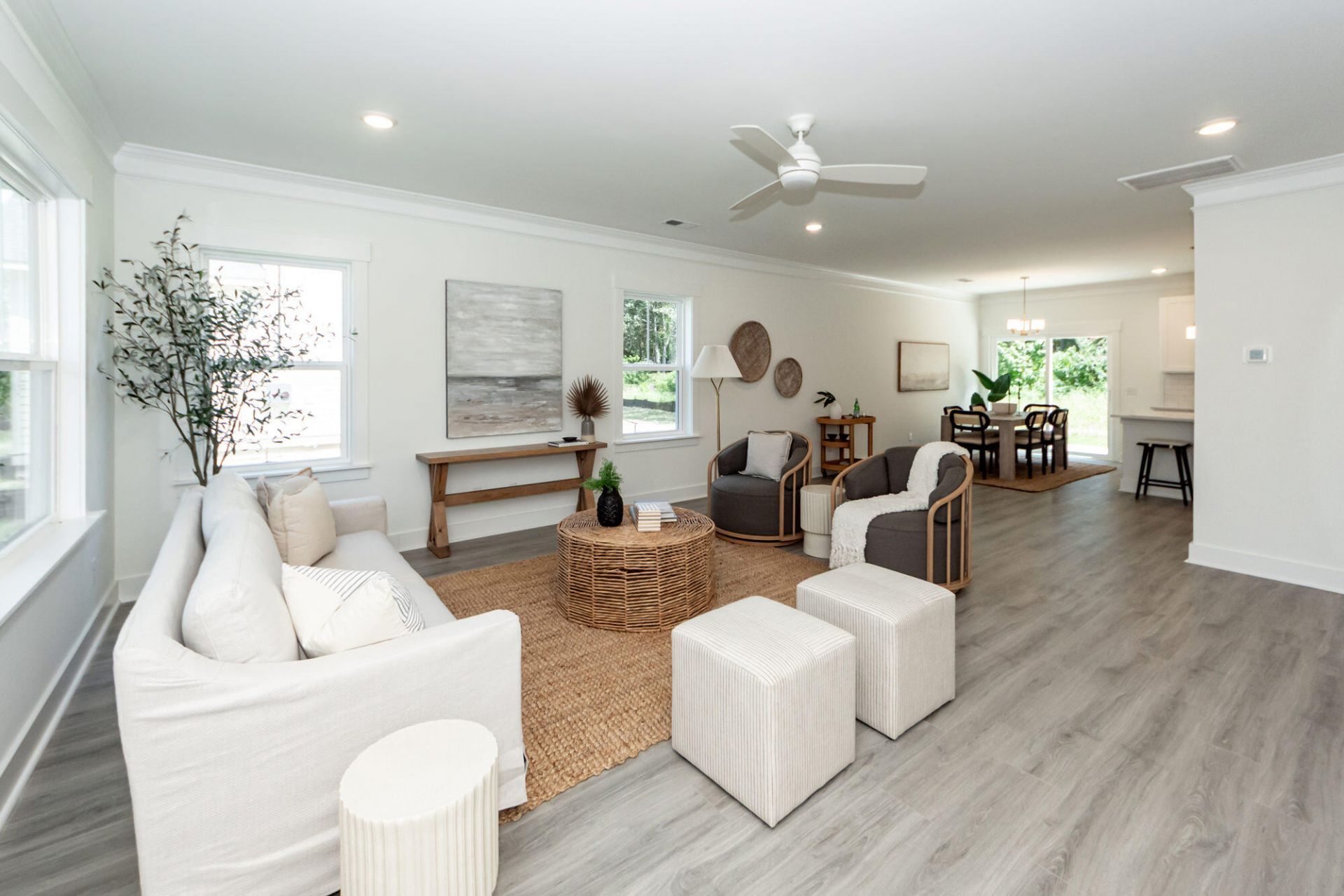 1413 Iroquois Street Photo 5