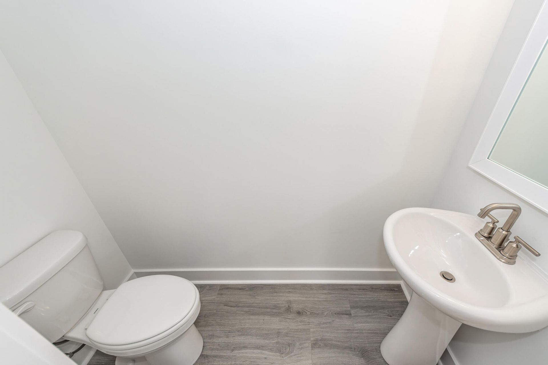 1413 Iroquois Street Photo 9