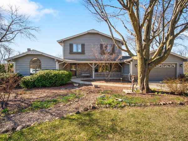 12375 W Holmes AVENUE, Greenfield, WI 53228