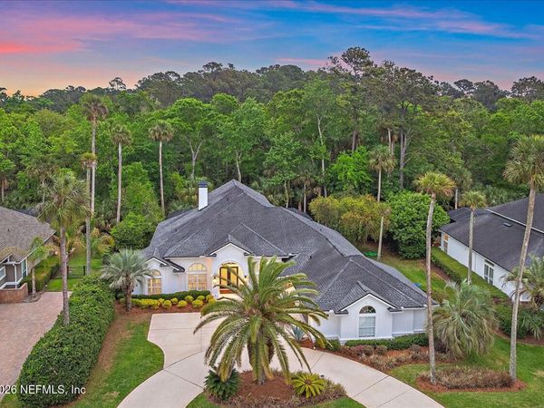 400 CLEARWATER Drive, Ponte Vedra Beach, FL 32082
