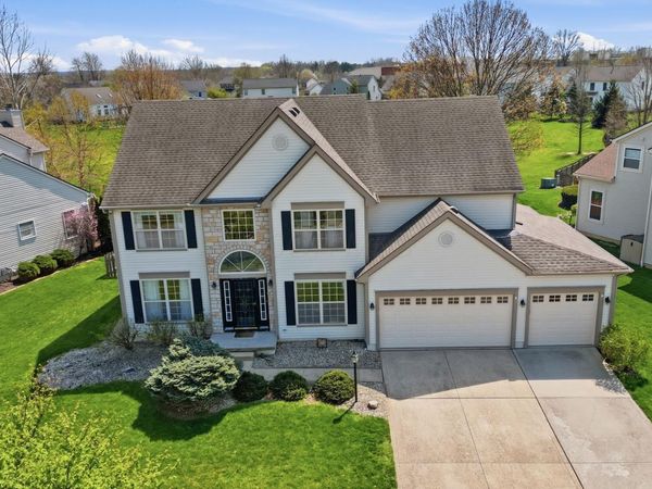 6293 Andrews Drive W, Westerville, OH 43082