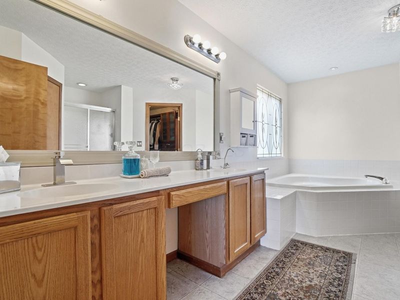 6293 Andrews Drive W, Westerville, OH 43082 Photo 38