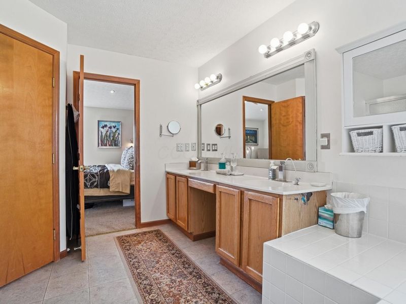 6293 Andrews Drive W, Westerville, OH 43082 Photo 39