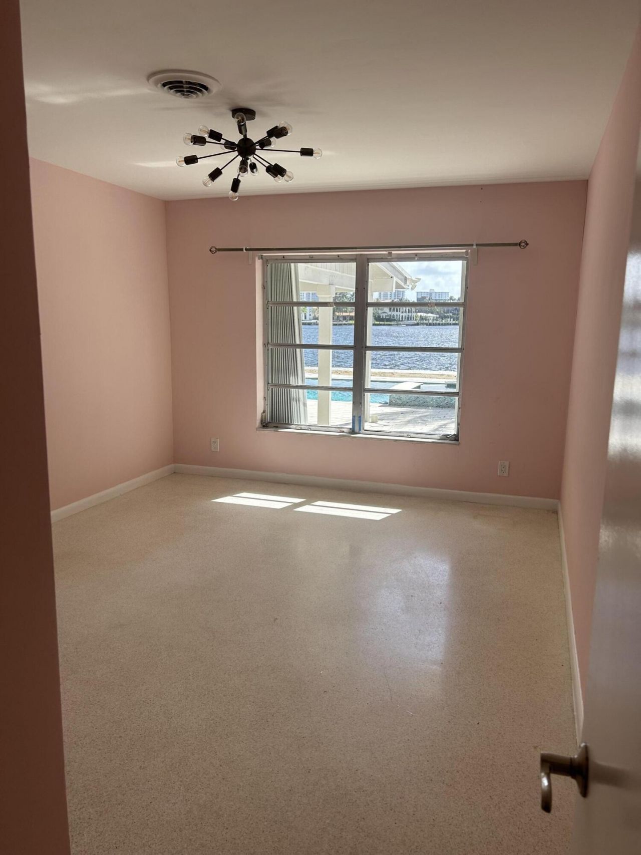 704 NE 20th Avenue, Fort Lauderdale, FL 33304 Photo