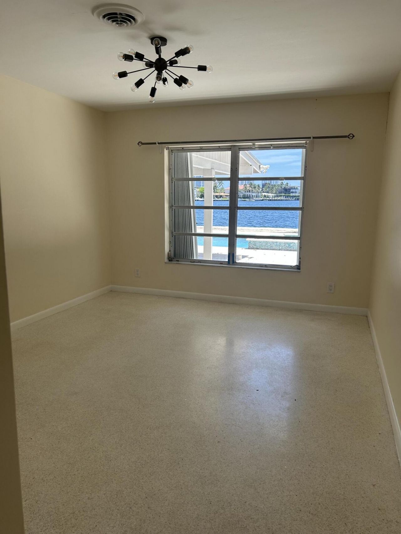 704 NE 20th Avenue, Fort Lauderdale, FL 33304 Photo
