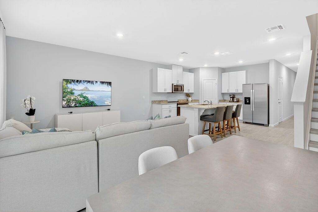5696 SE Edgewater Circle, Stuart, FL 34997 Photo