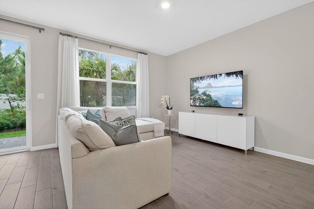 5696 SE Edgewater Circle, Stuart, FL 34997 Photo