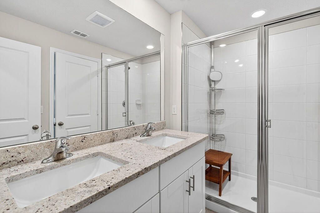 5696 SE Edgewater Circle, Stuart, FL 34997 Photo