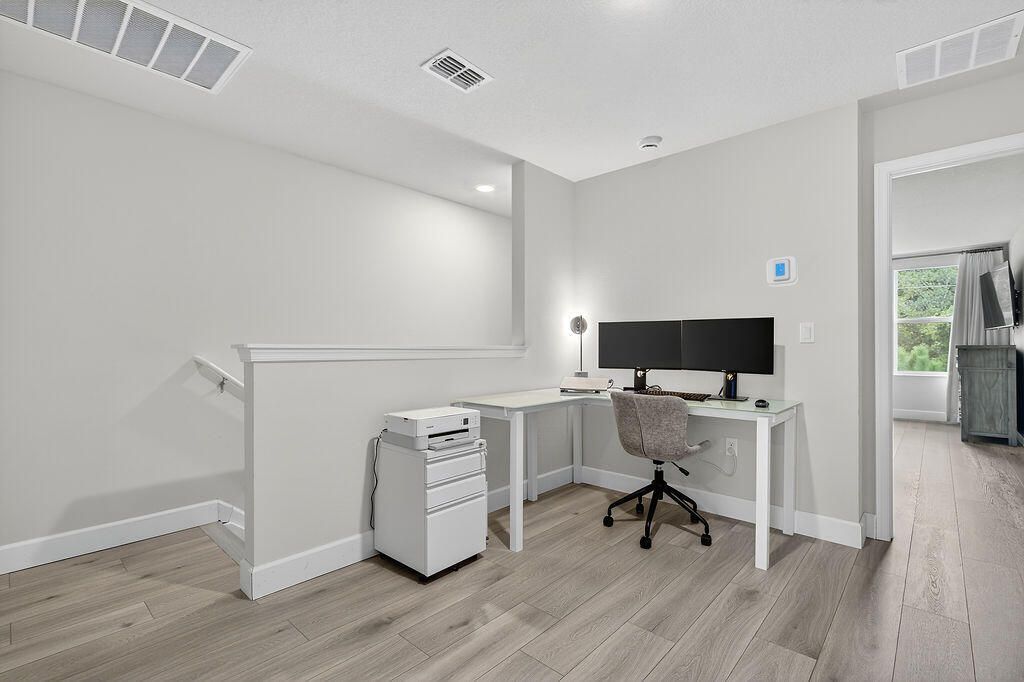 5696 SE Edgewater Circle, Stuart, FL 34997 Photo