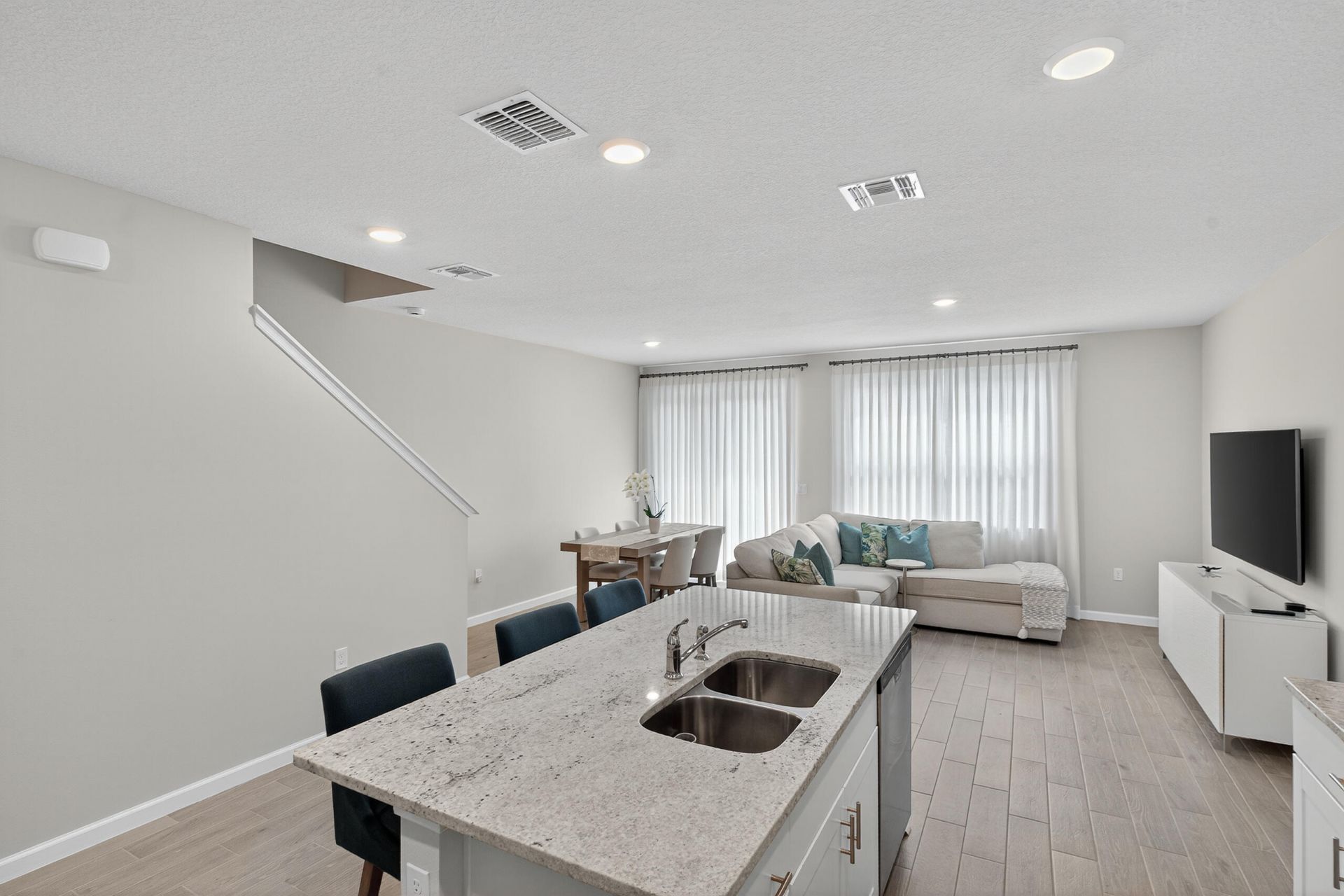 5696 SE Edgewater Circle, Stuart, FL 34997 Photo