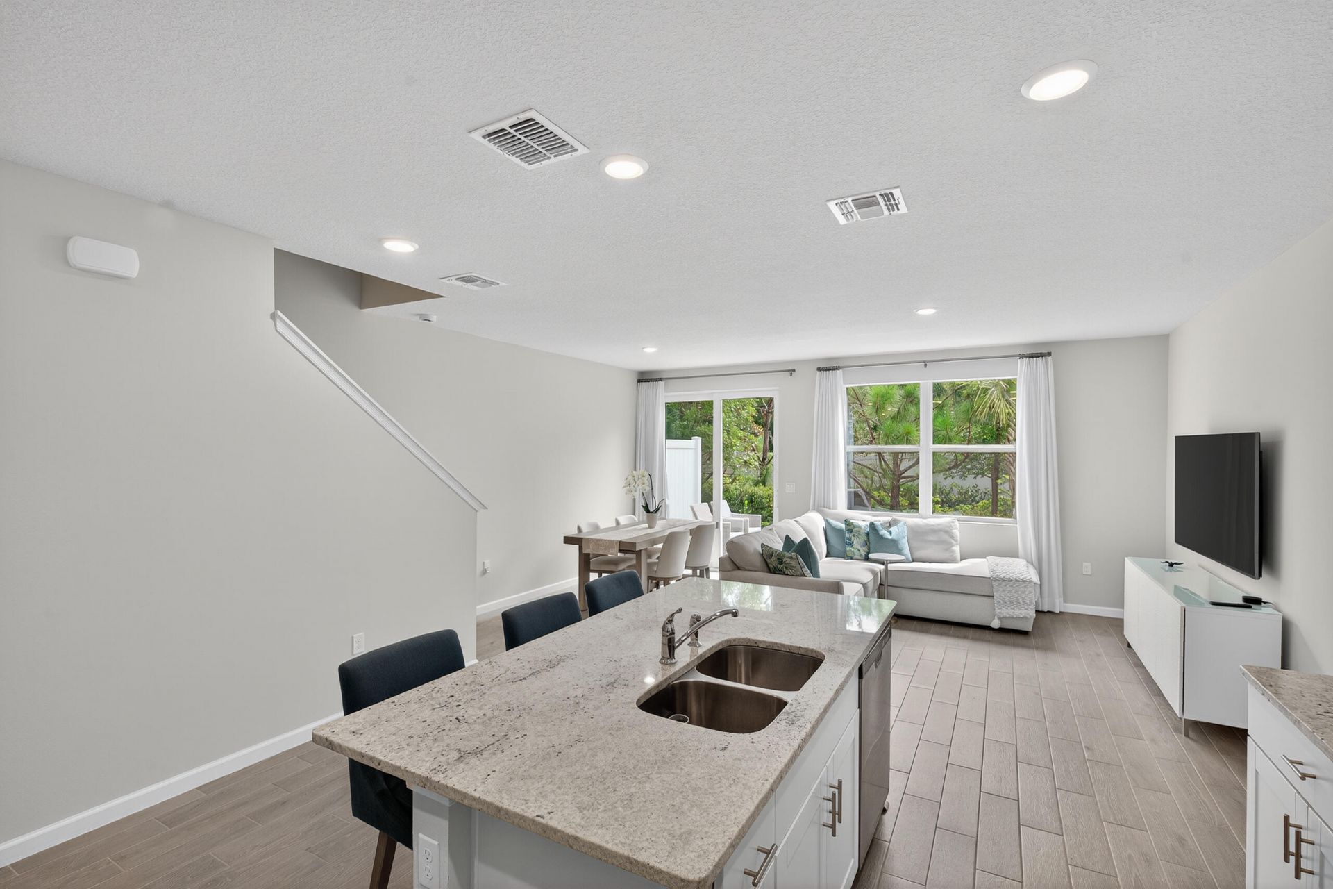 5696 SE Edgewater Circle, Stuart, FL 34997 Photo