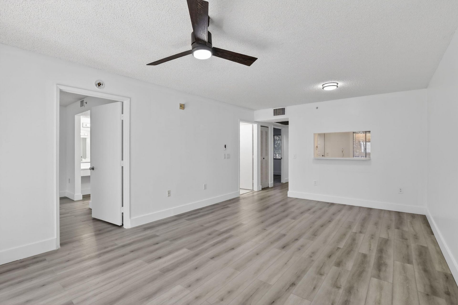 900 SW 142nd Avenue, Unit 305l, Pembroke Pines, FL 33027 Photo