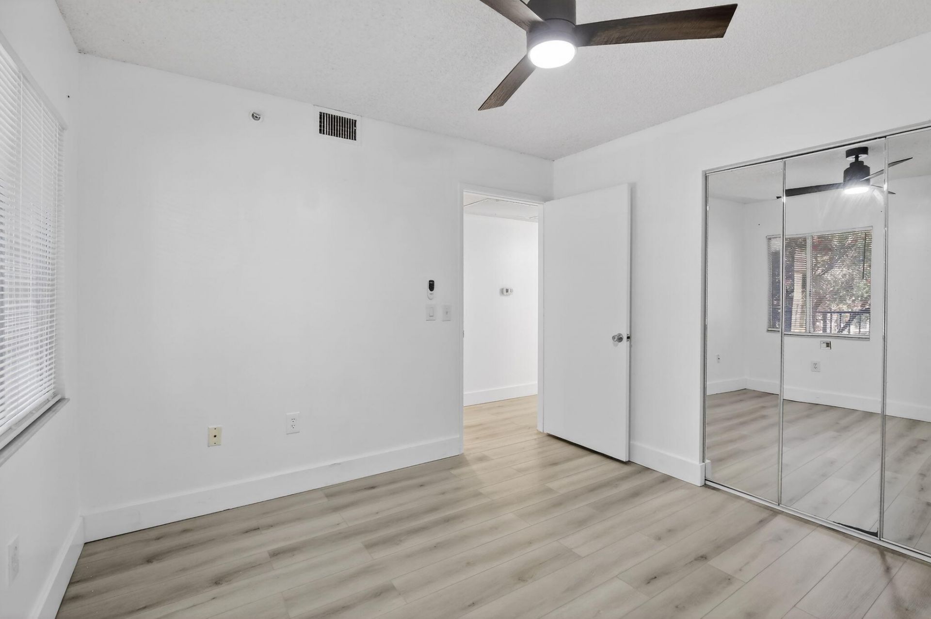 900 SW 142nd Avenue, Unit 305l, Pembroke Pines, FL 33027 Photo