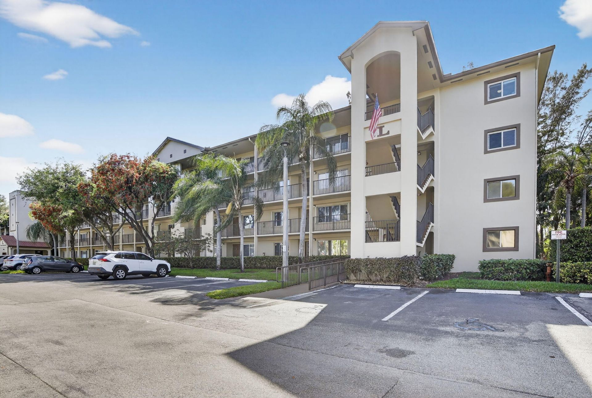 900 SW 142nd Avenue, Unit 305l, Pembroke Pines, FL 33027 Photo