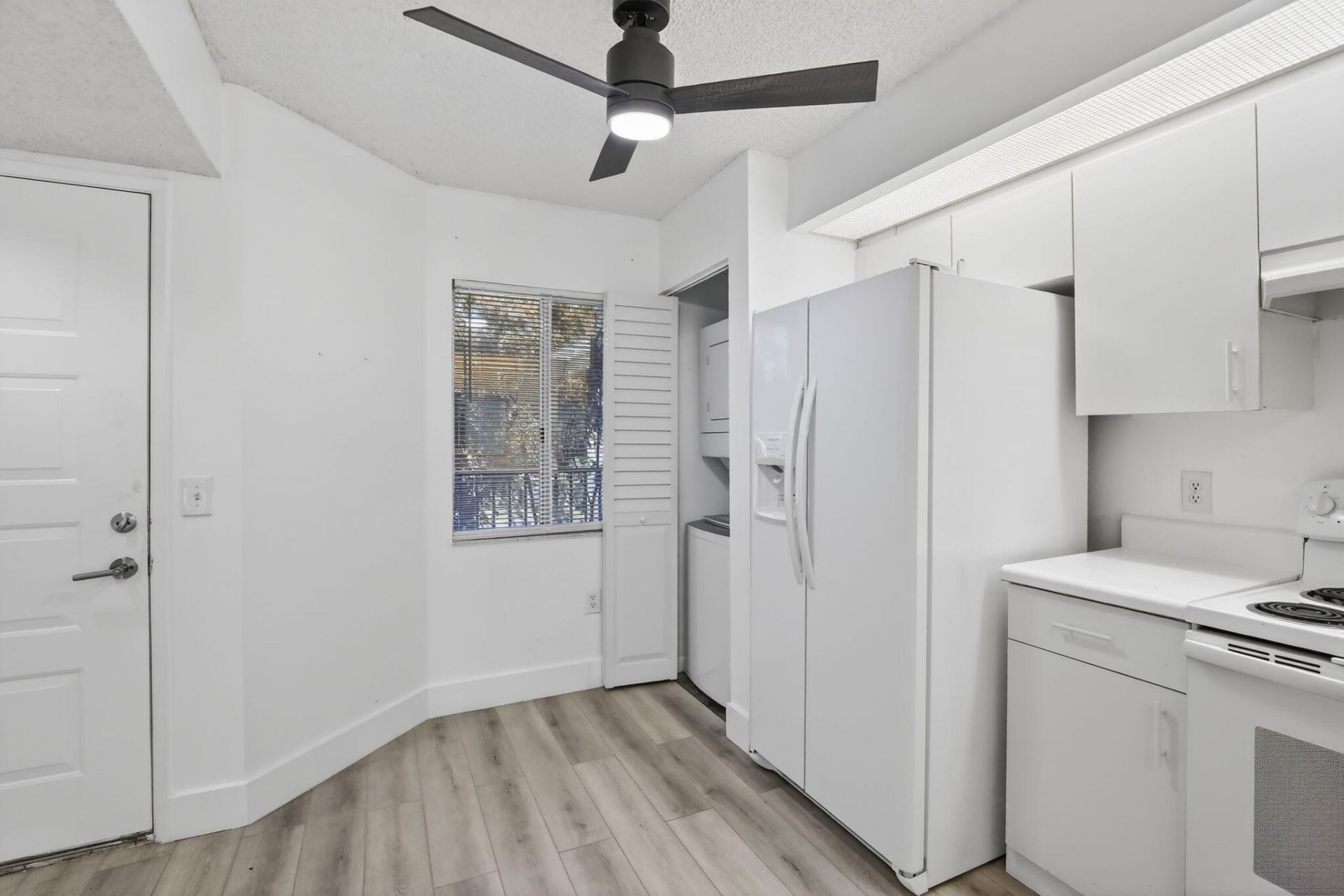 900 SW 142nd Avenue, Unit 305l, Pembroke Pines, FL 33027 Photo