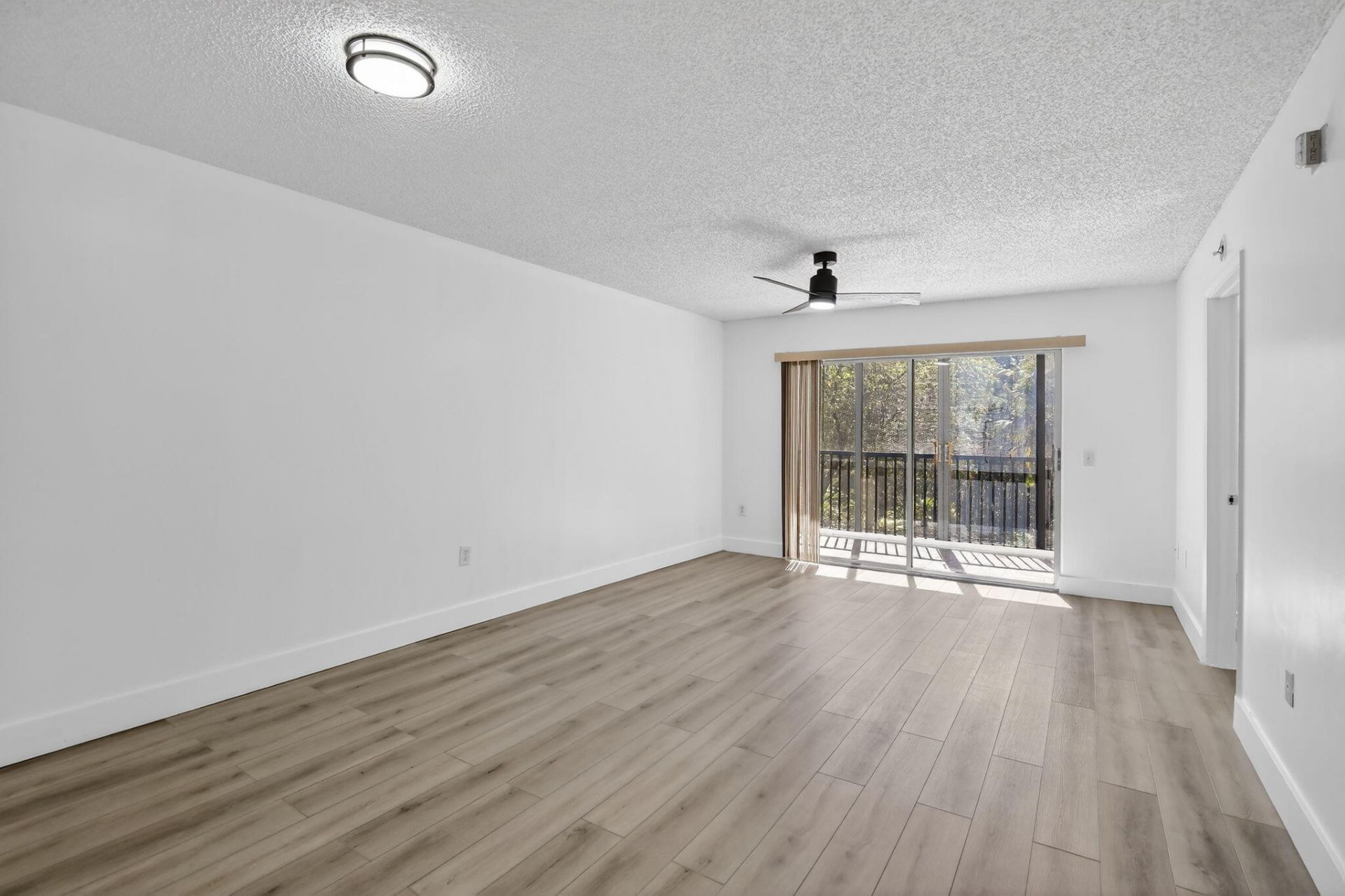 900 SW 142nd Avenue, Unit 305l, Pembroke Pines, FL 33027 Photo