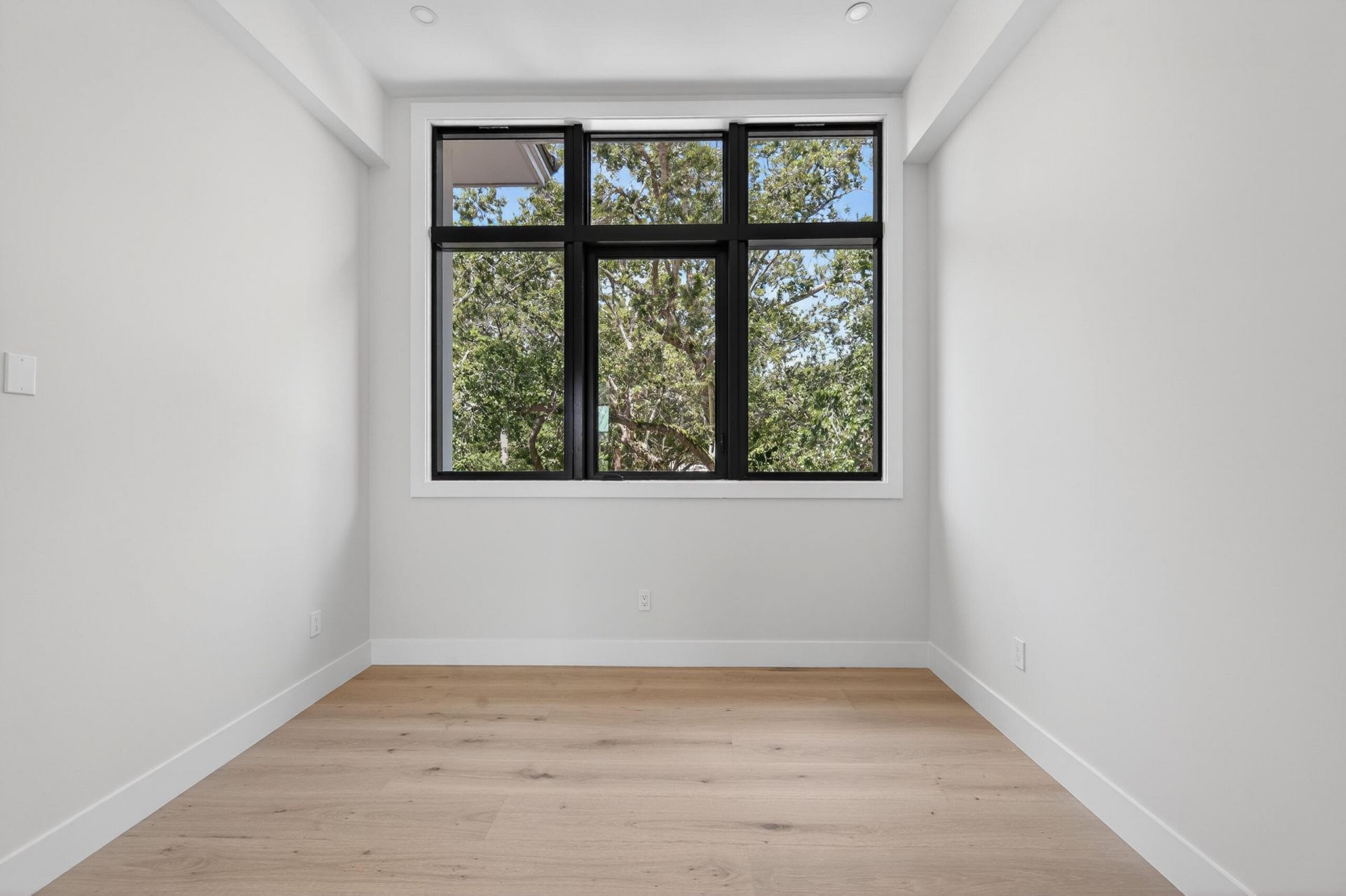 1550 Ponce De Leon Drive, Fort Lauderdale, FL 33316 Photo