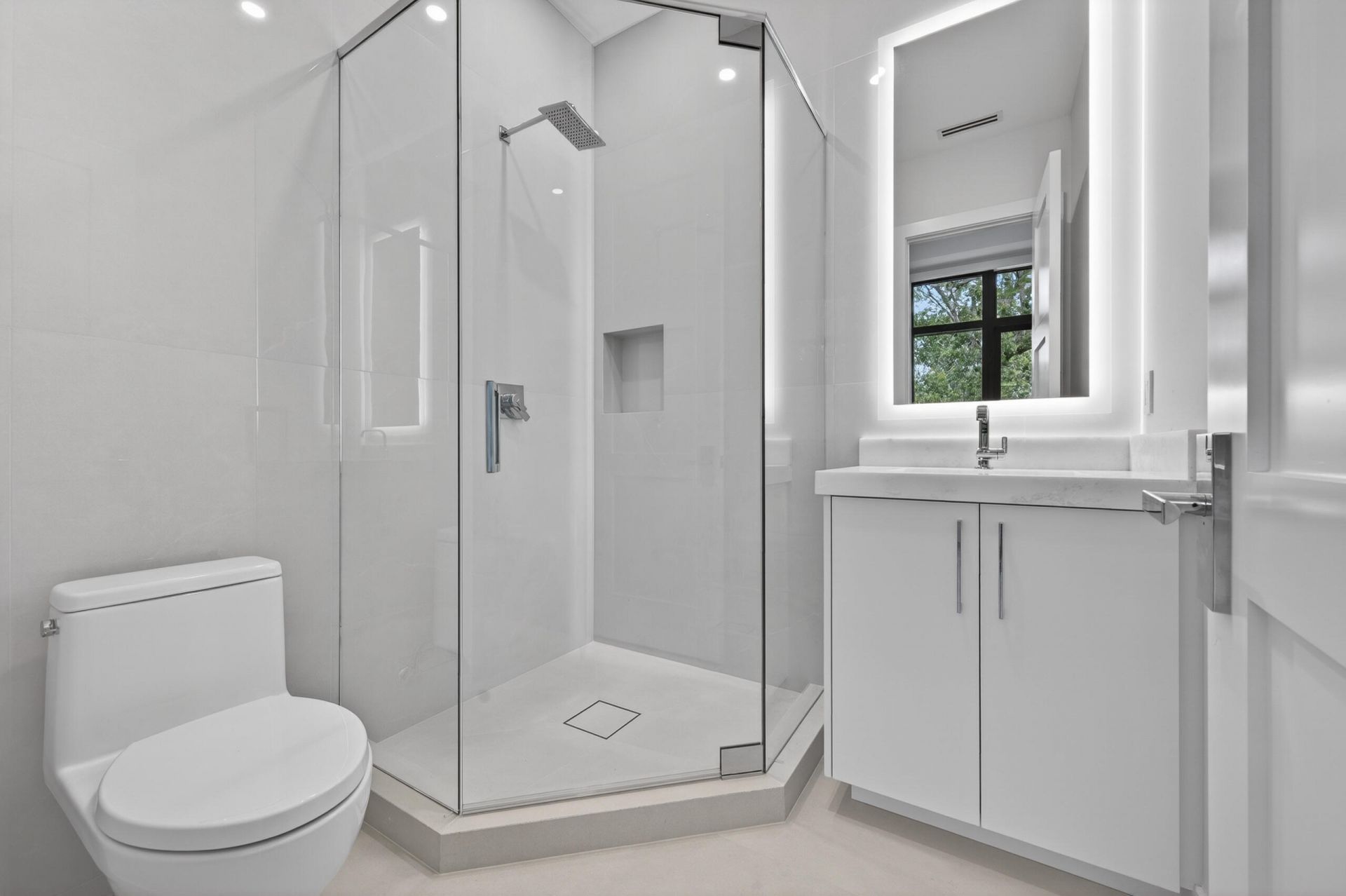 1550 Ponce De Leon Drive, Fort Lauderdale, FL 33316 Photo