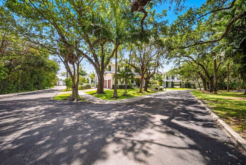 1550 Ponce De Leon Drive, Fort Lauderdale, FL 33316 Photo