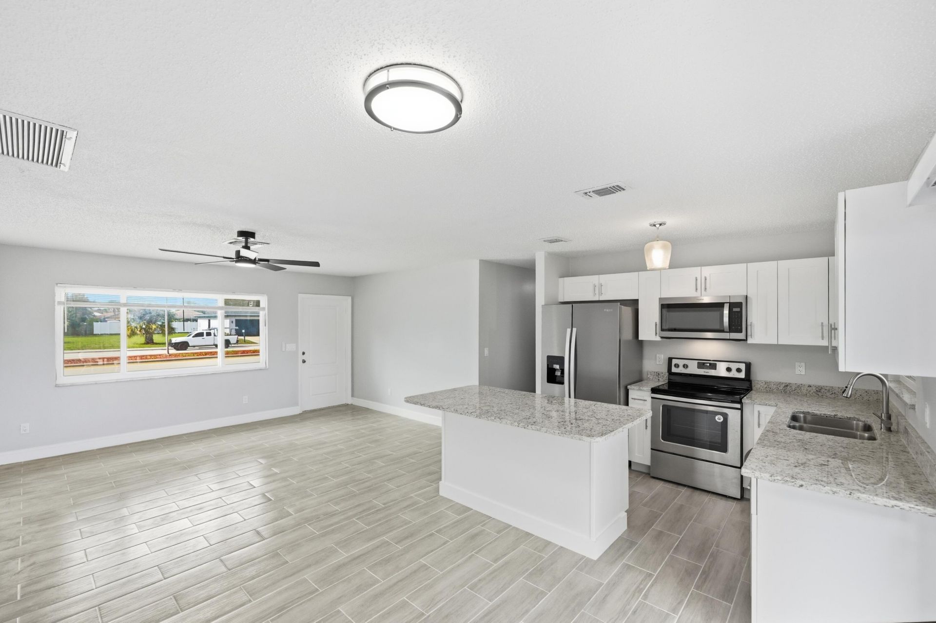 651 SE Port St Lucie Boulevard, Port Saint Lucie, FL 34984 Photo