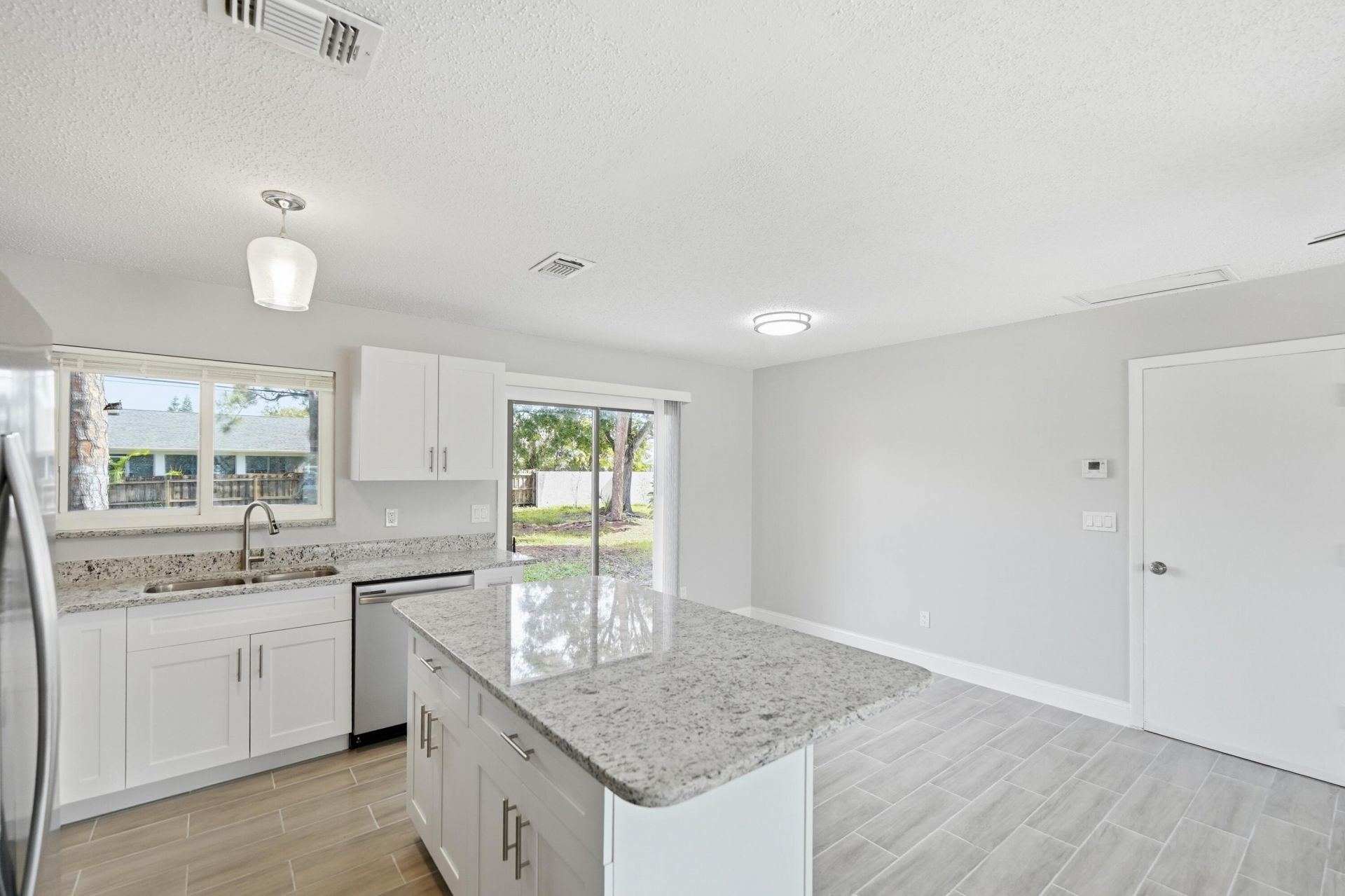 651 SE Port St Lucie Boulevard, Port Saint Lucie, FL 34984 Photo