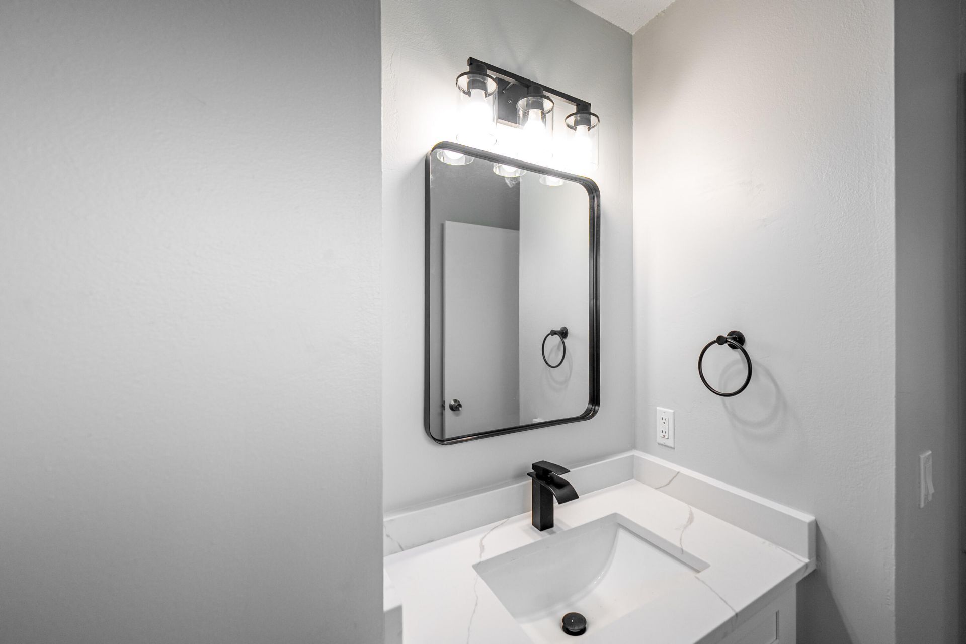 651 SE Port St Lucie Boulevard, Port Saint Lucie, FL 34984 Photo