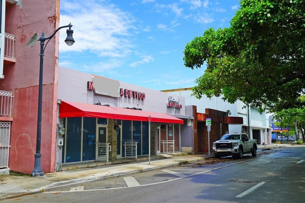 1365 SW 22nd Street, Miami, FL 33188 Photo