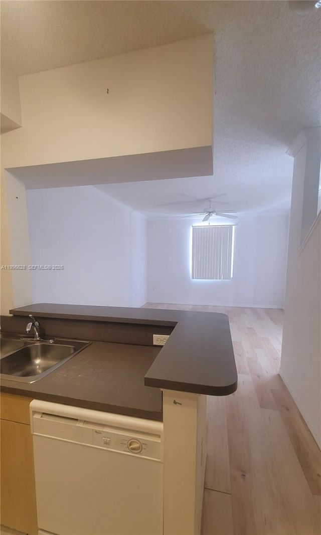 2961 NE 185th St, Unit 1607, Aventura, FL 33180 Photo