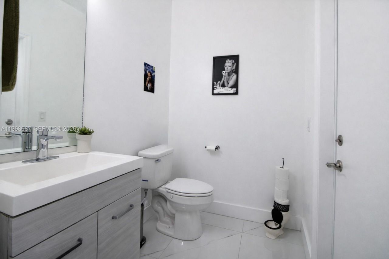 15045 SW 38th Ter , Miami, FL 33185 Photo