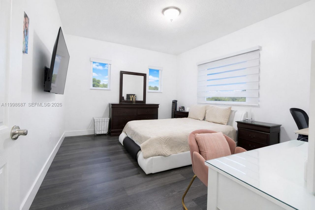 15045 SW 38th Ter , Miami, FL 33185 Photo