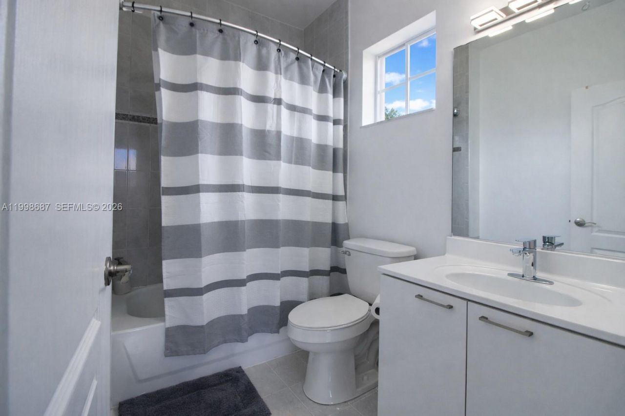 15045 SW 38th Ter , Miami, FL 33185 Photo