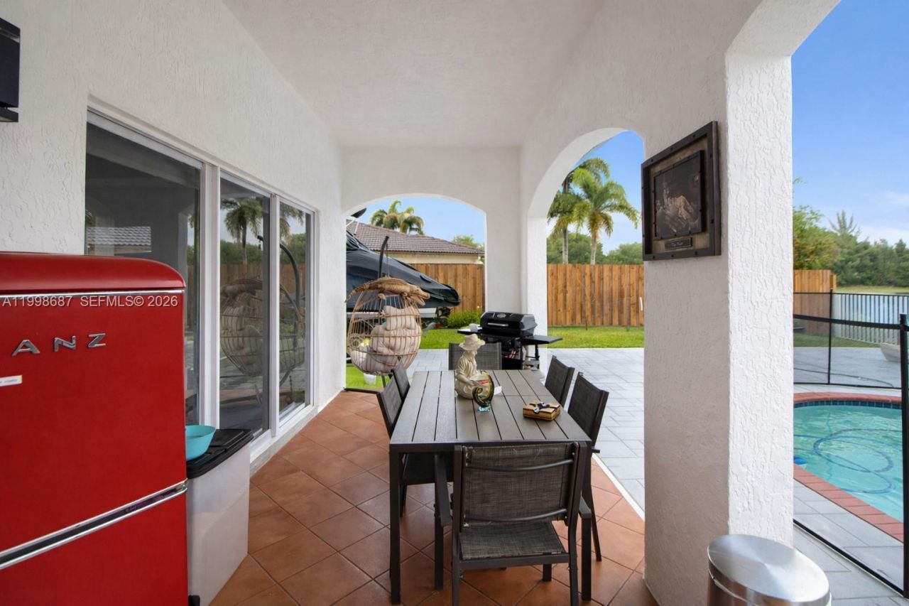 15045 SW 38th Ter , Miami, FL 33185 Photo