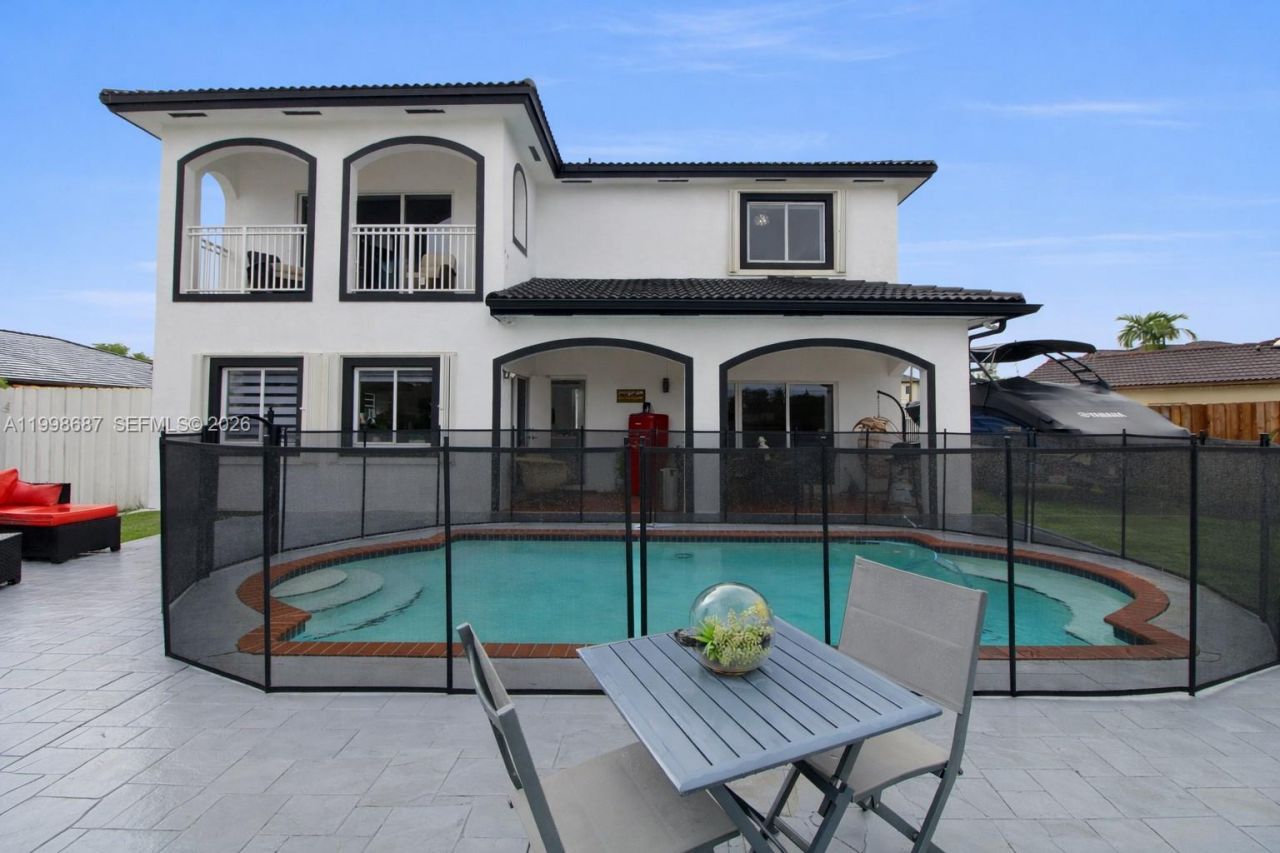 15045 SW 38th Ter , Miami, FL 33185 Photo