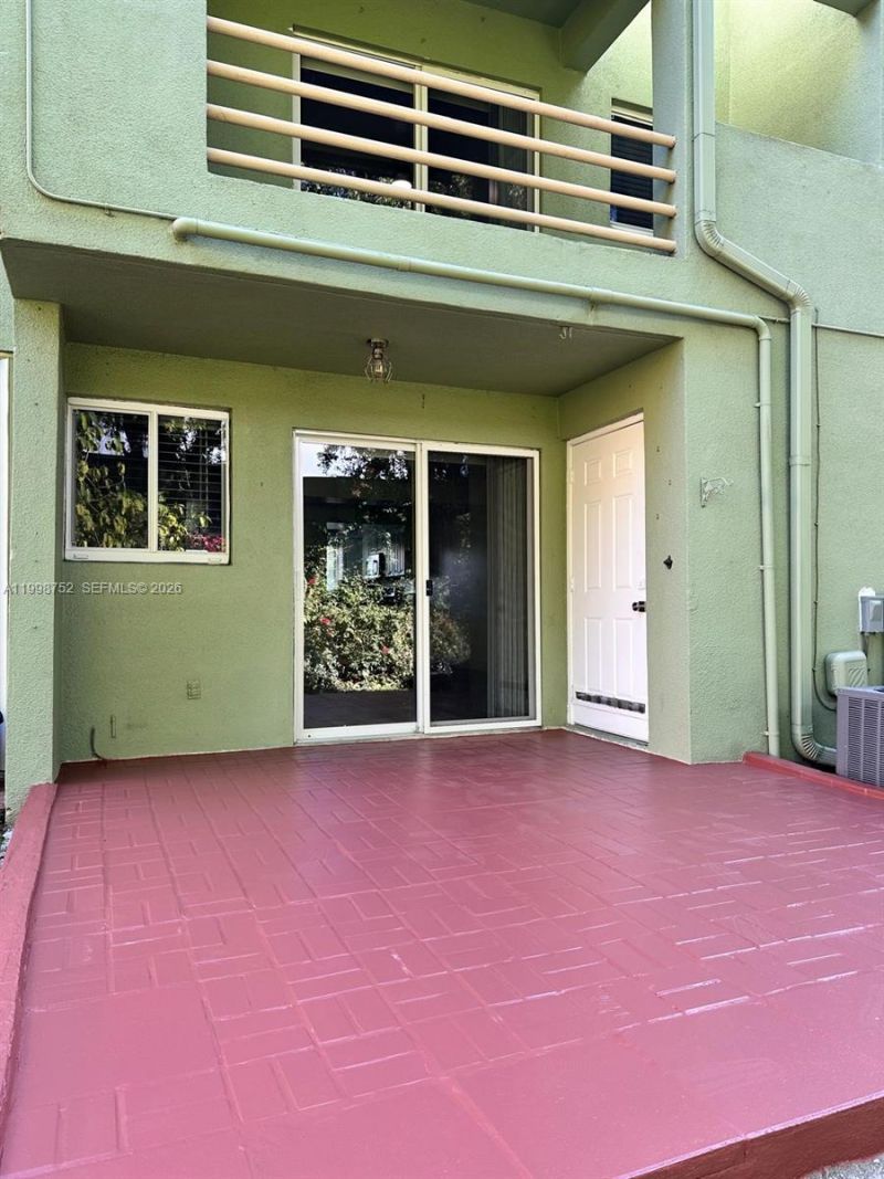 11091 NW 7th St, Unit 104, Miami, FL 33172 Photo