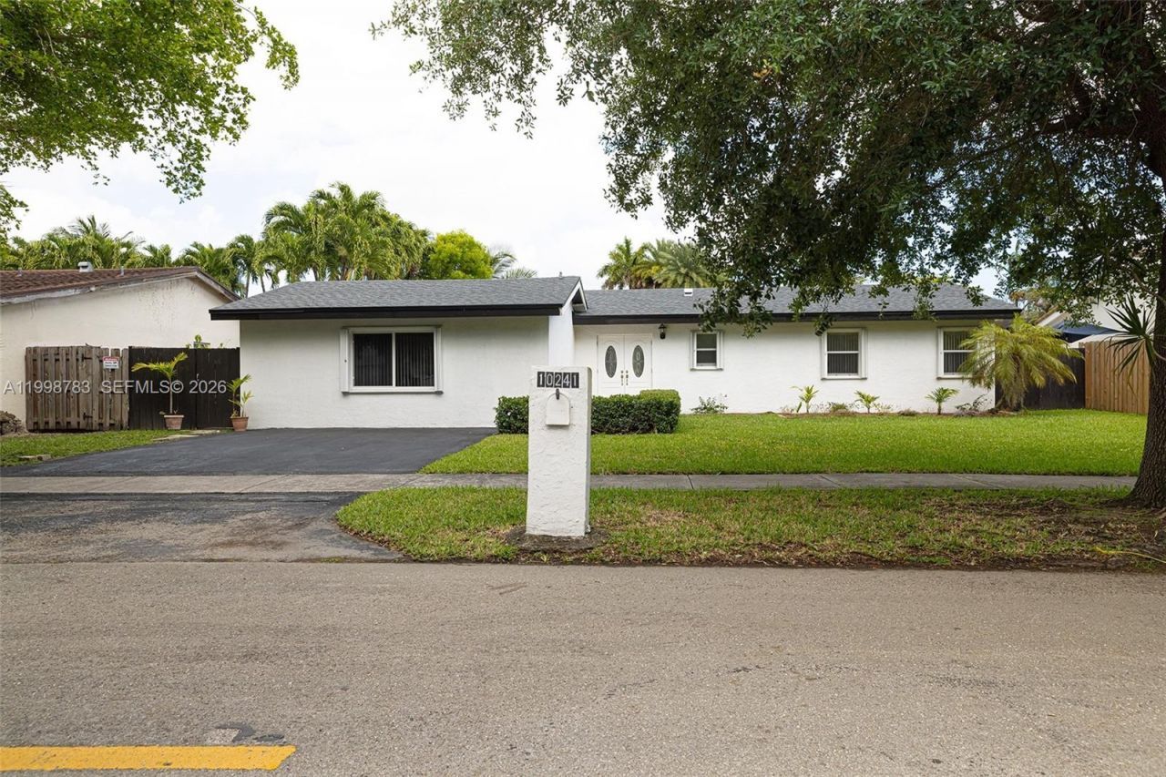 10241 SW 128th Ave, Miami, FL 33186 Photo