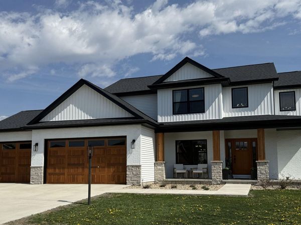 1317 CEDAR LAKE Drive, Metamora, IL 61548