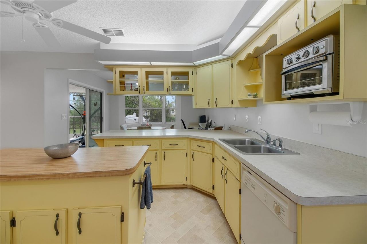 335 River Glass Court , Leesburg, FL 34788 Photo