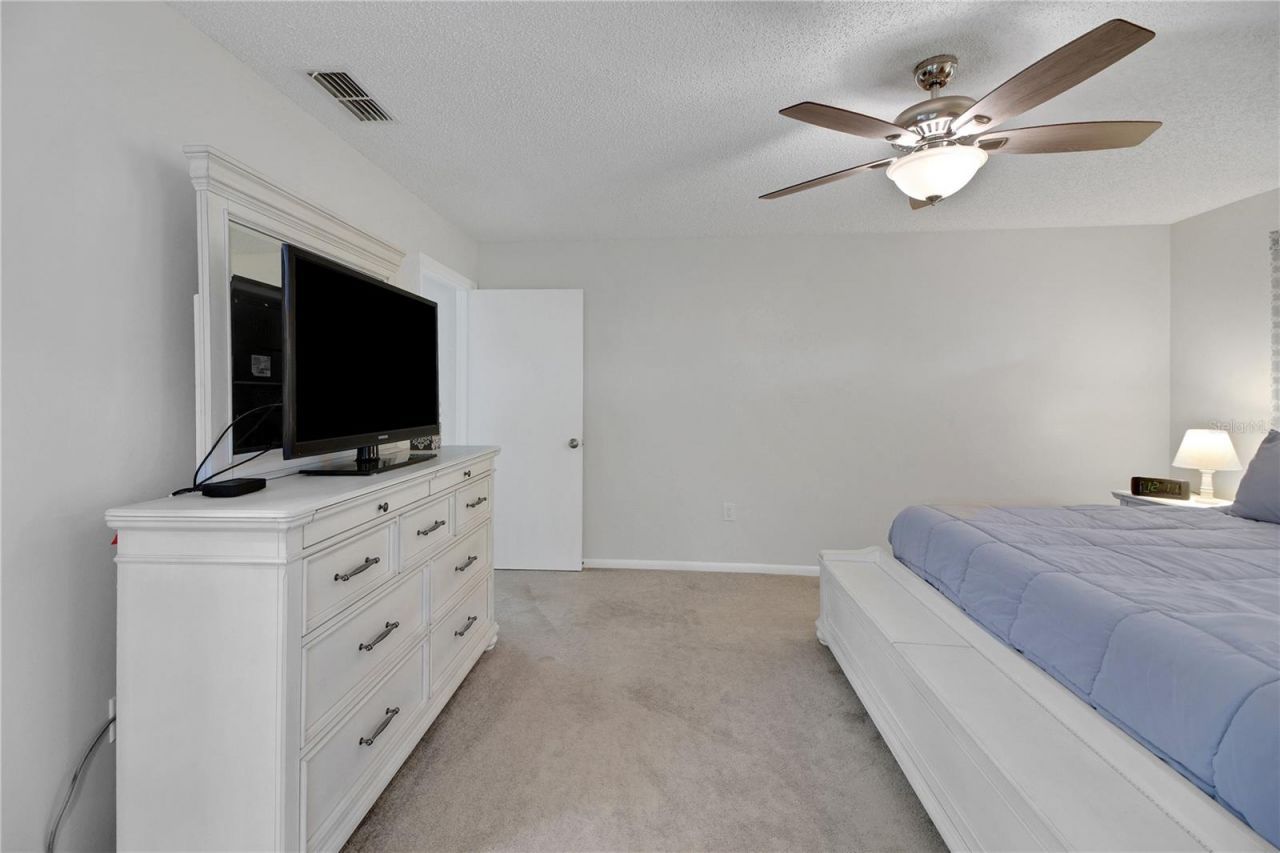 335 River Glass Court , Leesburg, FL 34788 Photo