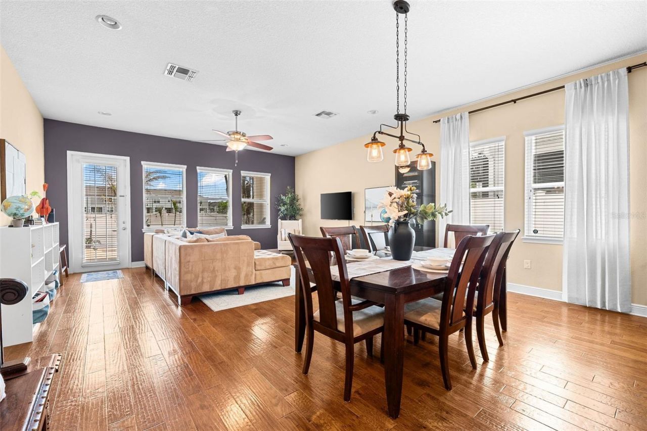8115 Champions Forest Way, Tampa, FL 33635 Photo