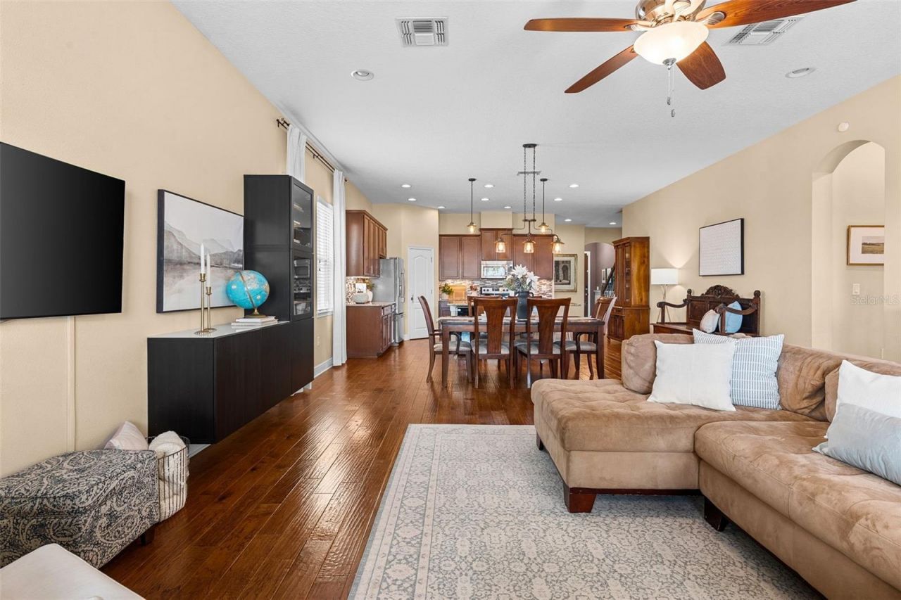 8115 Champions Forest Way, Tampa, FL 33635 Photo