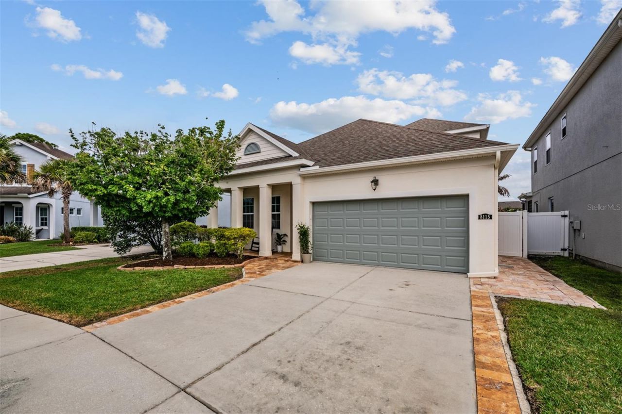 8115 Champions Forest Way, Tampa, FL 33635 Photo