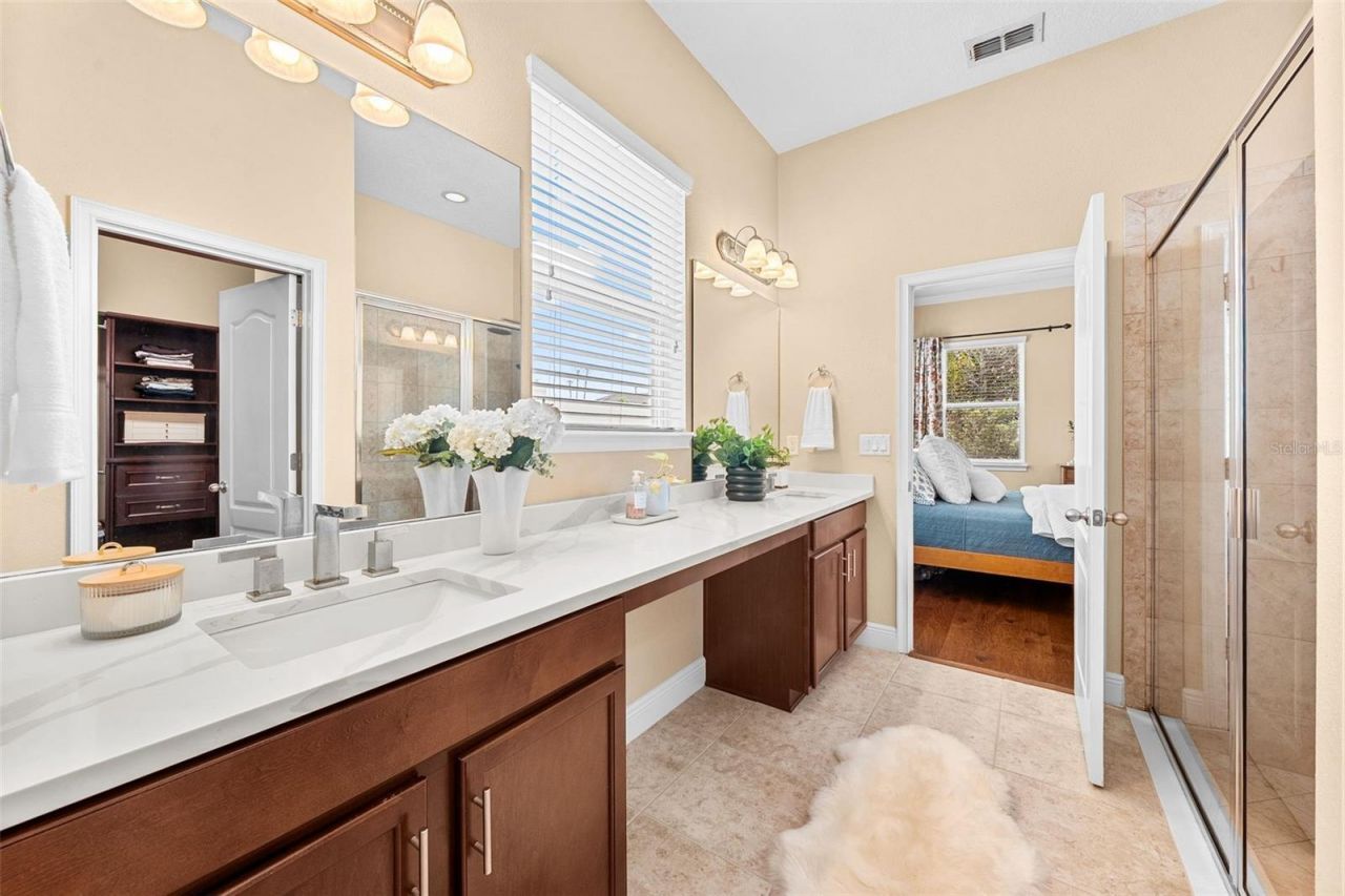8115 Champions Forest Way, Tampa, FL 33635 Photo