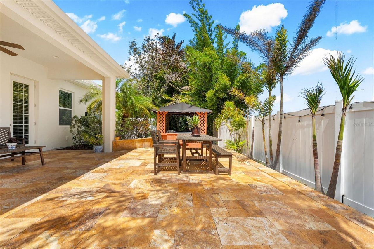 8115 Champions Forest Way, Tampa, FL 33635 Photo