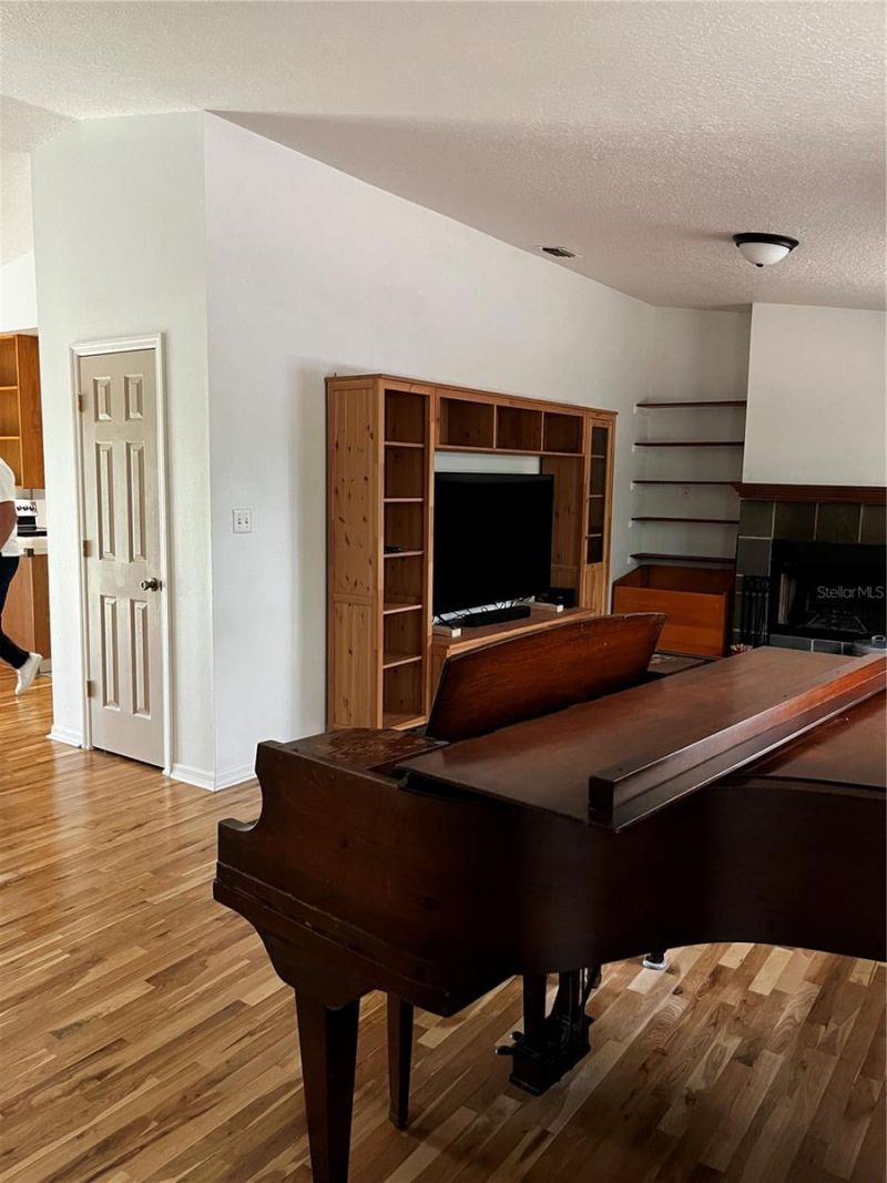 29716 Deerwood Farms Road, Sorrento, FL 32776 Photo