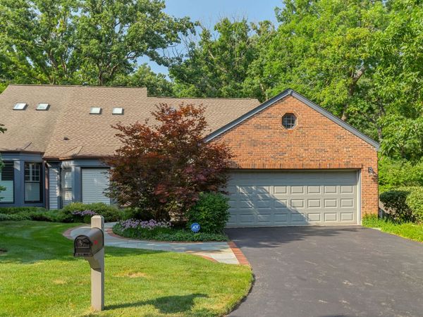 45 Warrington Drive , Lake Bluff, IL 60044